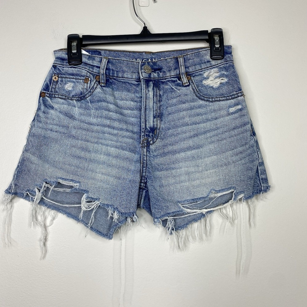 American eagle Denim Distressed Relaxed Shorts Women's Sz 0 Medium Wash